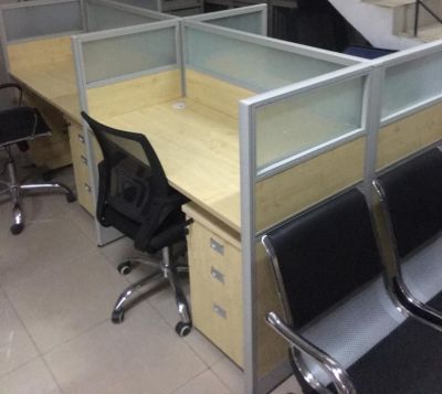 MOBILIER DE BUREAU - STATION DE TRAVAIL 4 POSTES W-001B