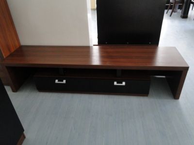TABLE BASSE MARRON