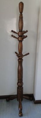 PORTE MANTEAU EN BOIS MARRON