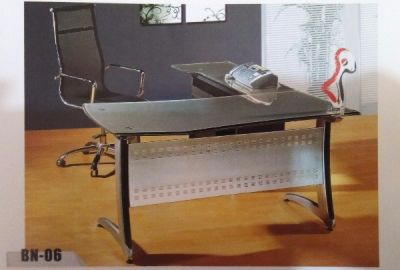 TABLE DE BUREAU BN-06 (RETOUR ET CAISSON)